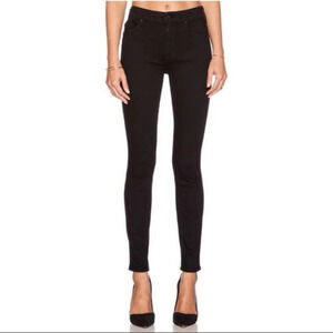 Mother High Waisted Looker Jeans Not Guilty